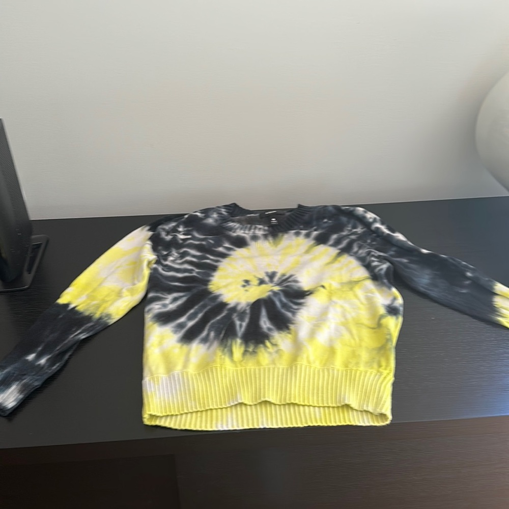 Black and Yellow Tie Dye Long sleeve shirt Girls XL